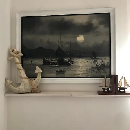 Filippa Experience, Sul Mare アパート